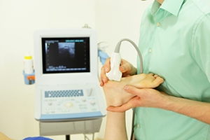 Using Ultrasound to Diagnose Foot Pain in Kids and Teens